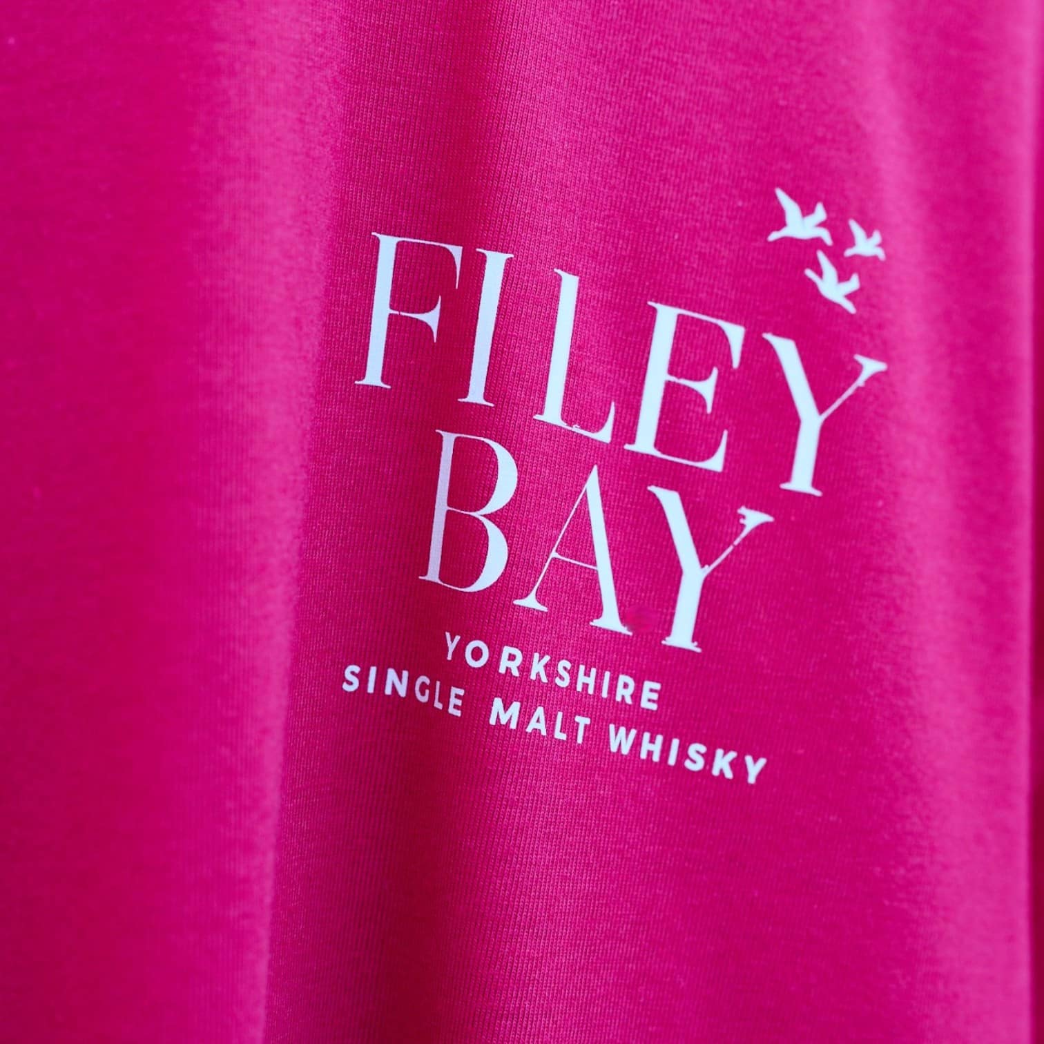 filey-bay-made-of-yorkshire-t-shirt image 3